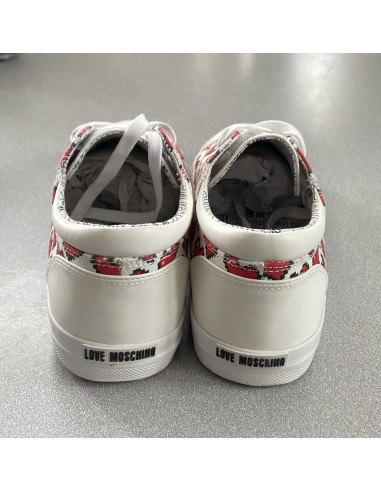 Baskets Love Moschino